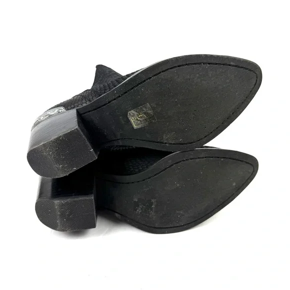 Jeffrey Campbell Cromwell Booties 9 Black Cut Out Slip On Ankle Boot Etched - Picture 11 of 13